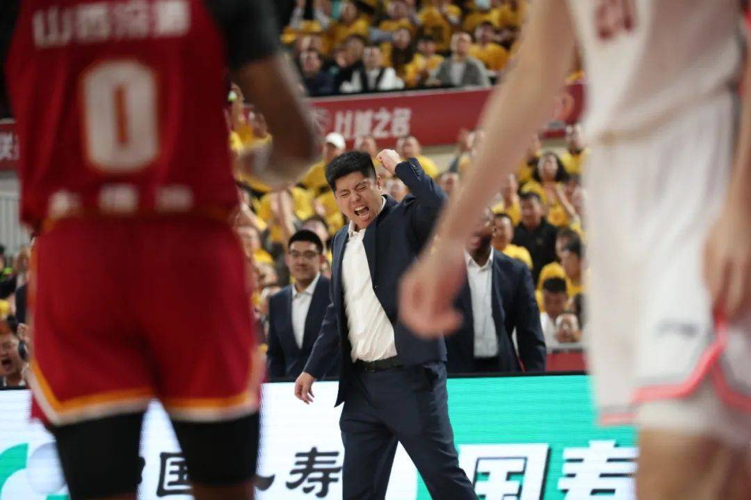 山西男篮积极备战,迎接新赛季挑战