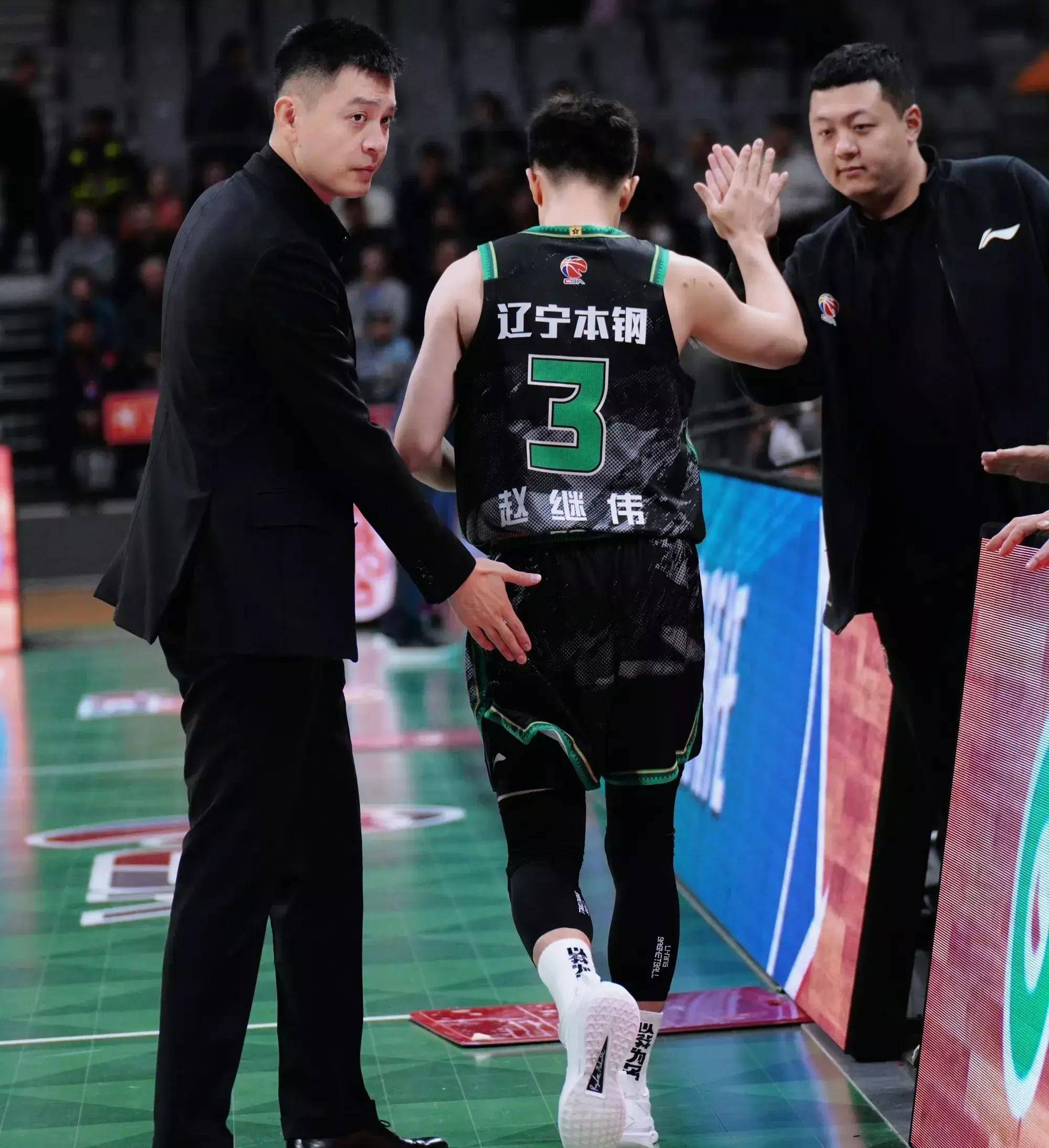 内蒙古男篮大逆转，实现绝杀胜利